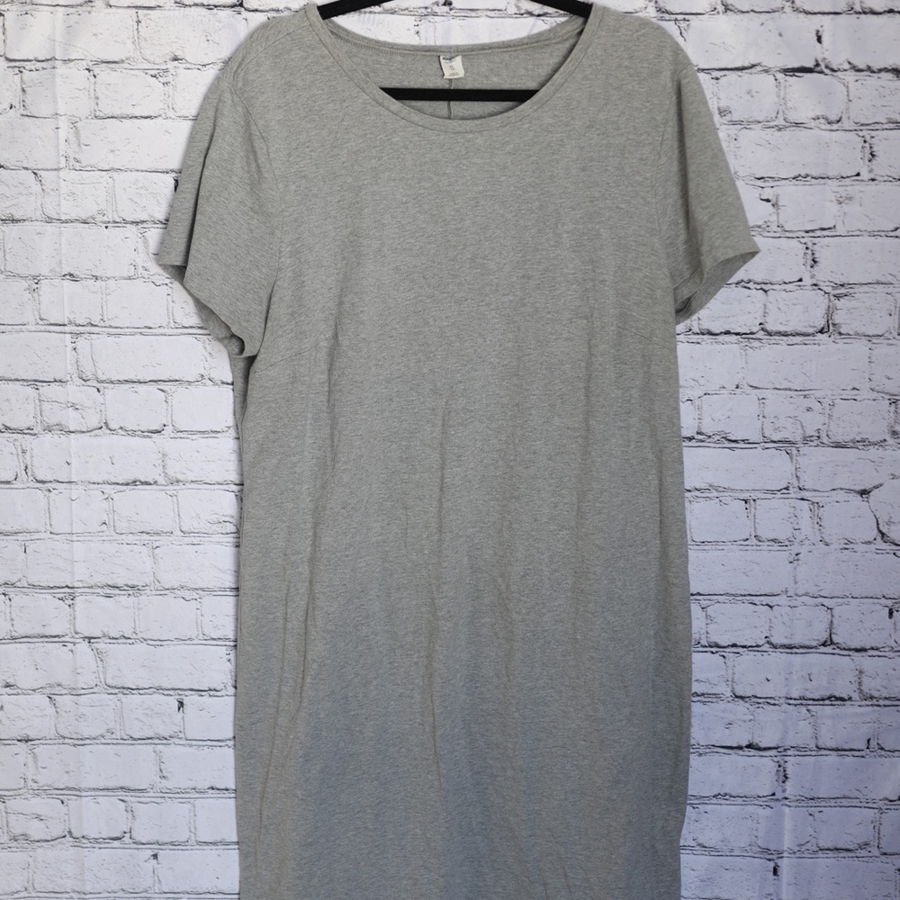 3 old navy t-shirt dresses